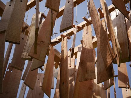 "Le murmure des feuilles" sculpture sonore de Will Menter et l‘ ESAT de Treffort - ADAPEI de Val Revermont au Parc de la Madeleine à Bourg-en-Bresse